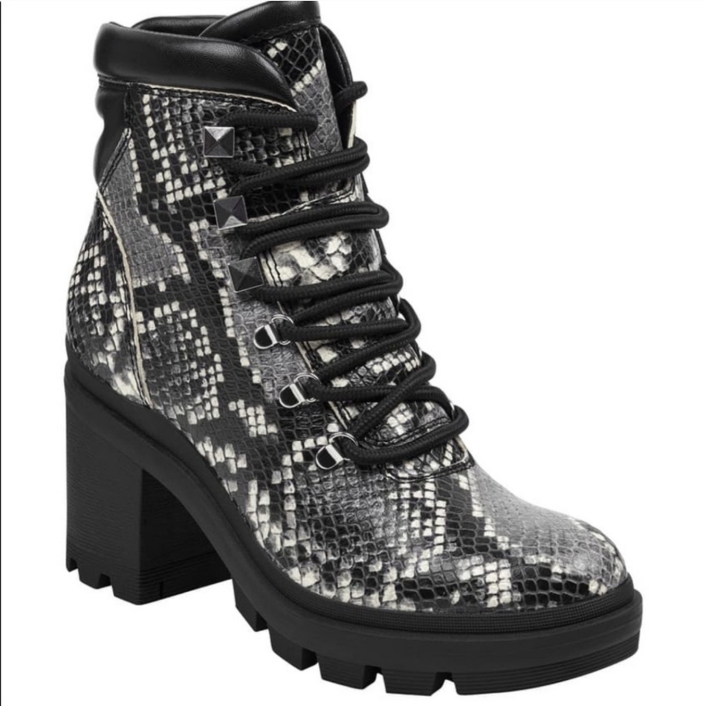 Brand new MARC FISHER Izzie 2 Embossed-Snakeskin Leather Combat Boots - size 10